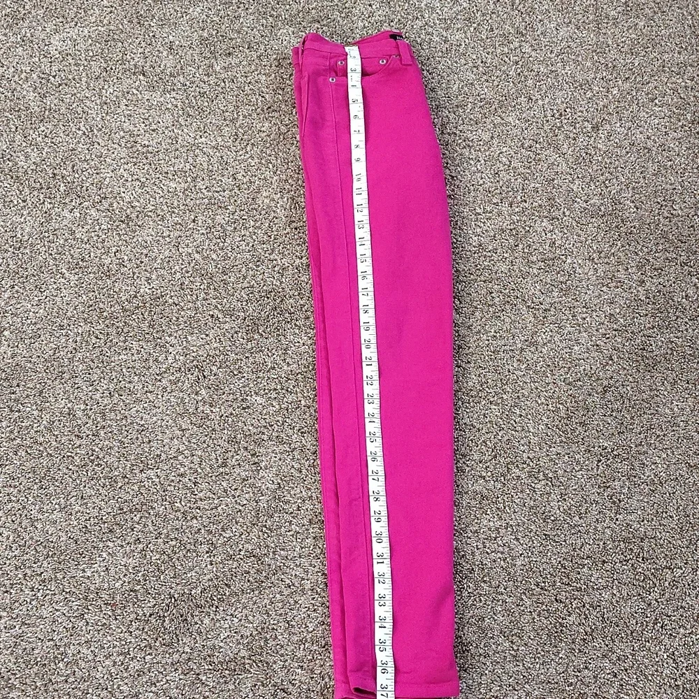 Pink Jeans - Picture 4 of 5